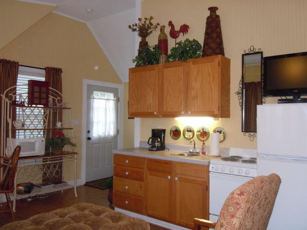 Carriage House Fredericksburg B&B 외부 사진