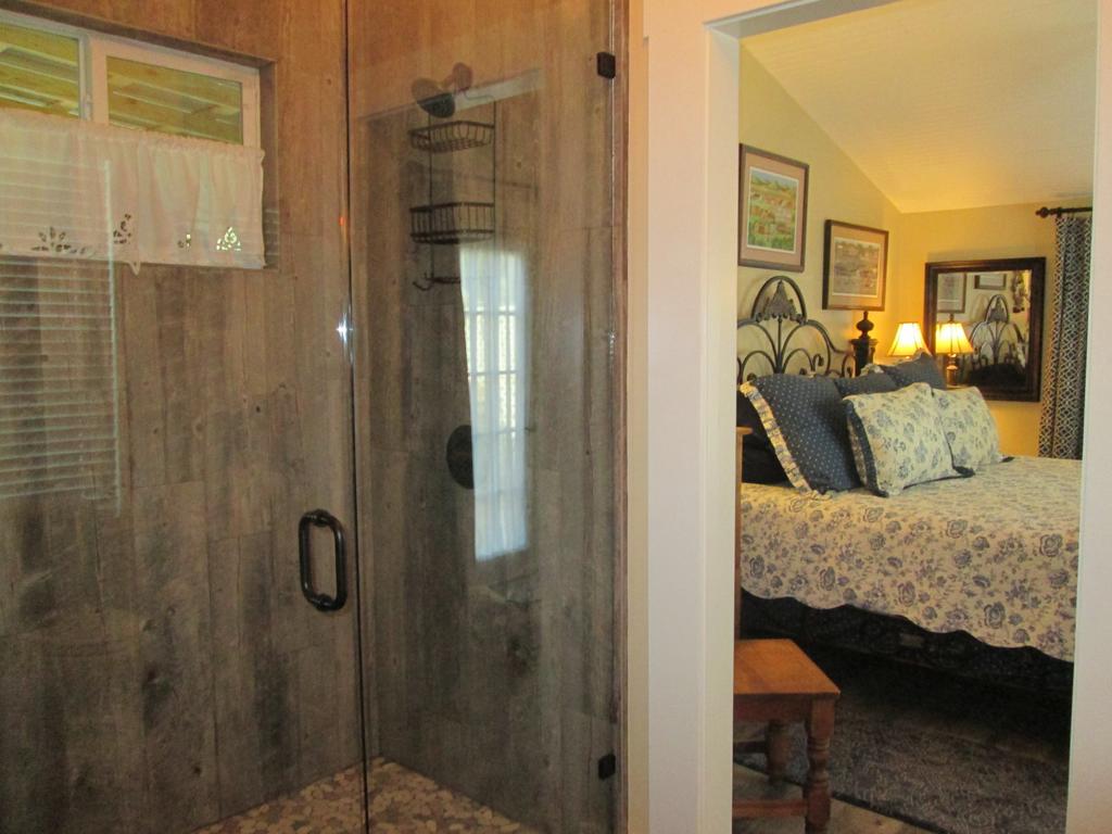 Carriage House Fredericksburg B&B 외부 사진